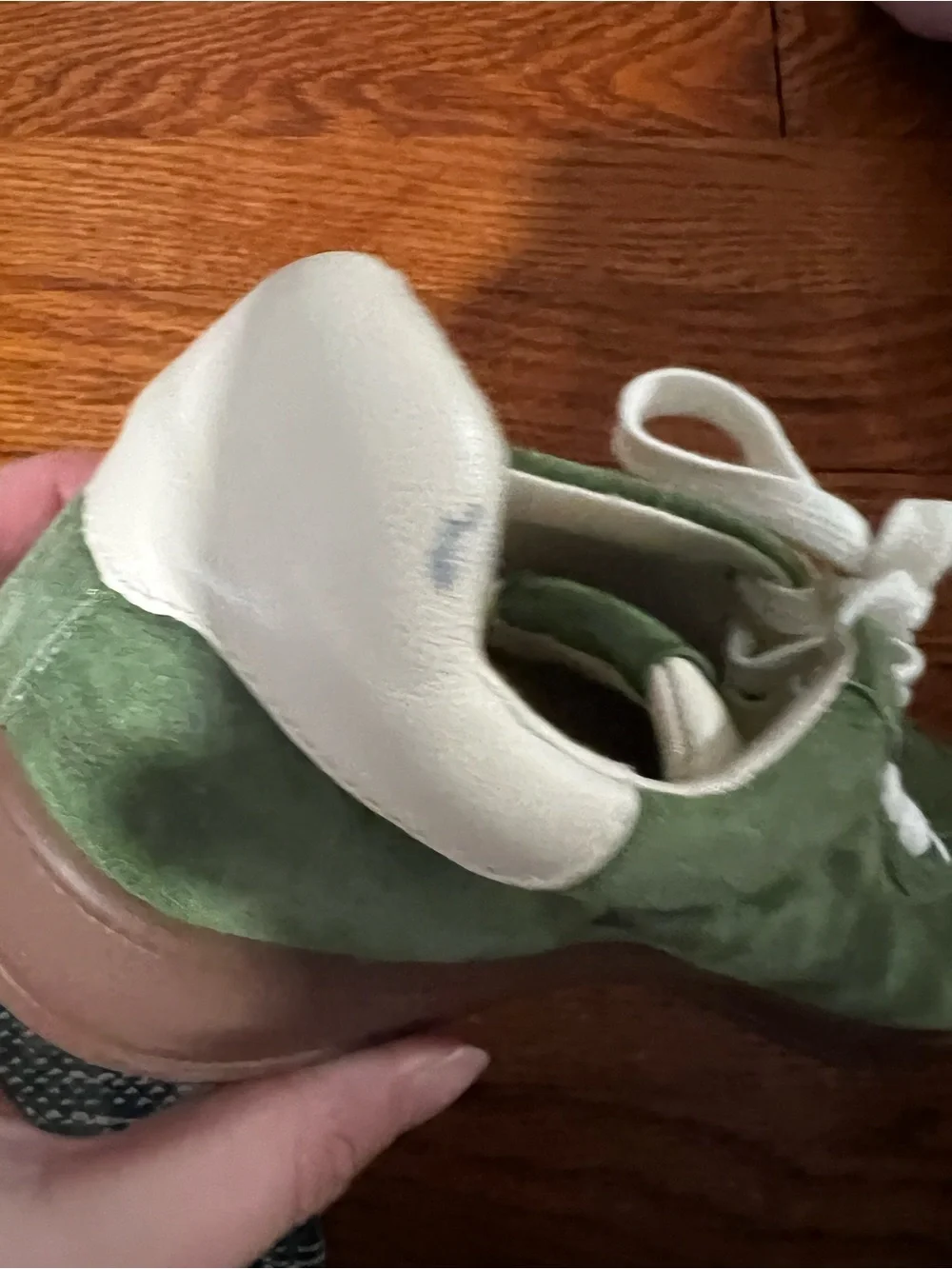 J. McLaughlin 7.5 Green Suede Casual Sneakers - White Laces